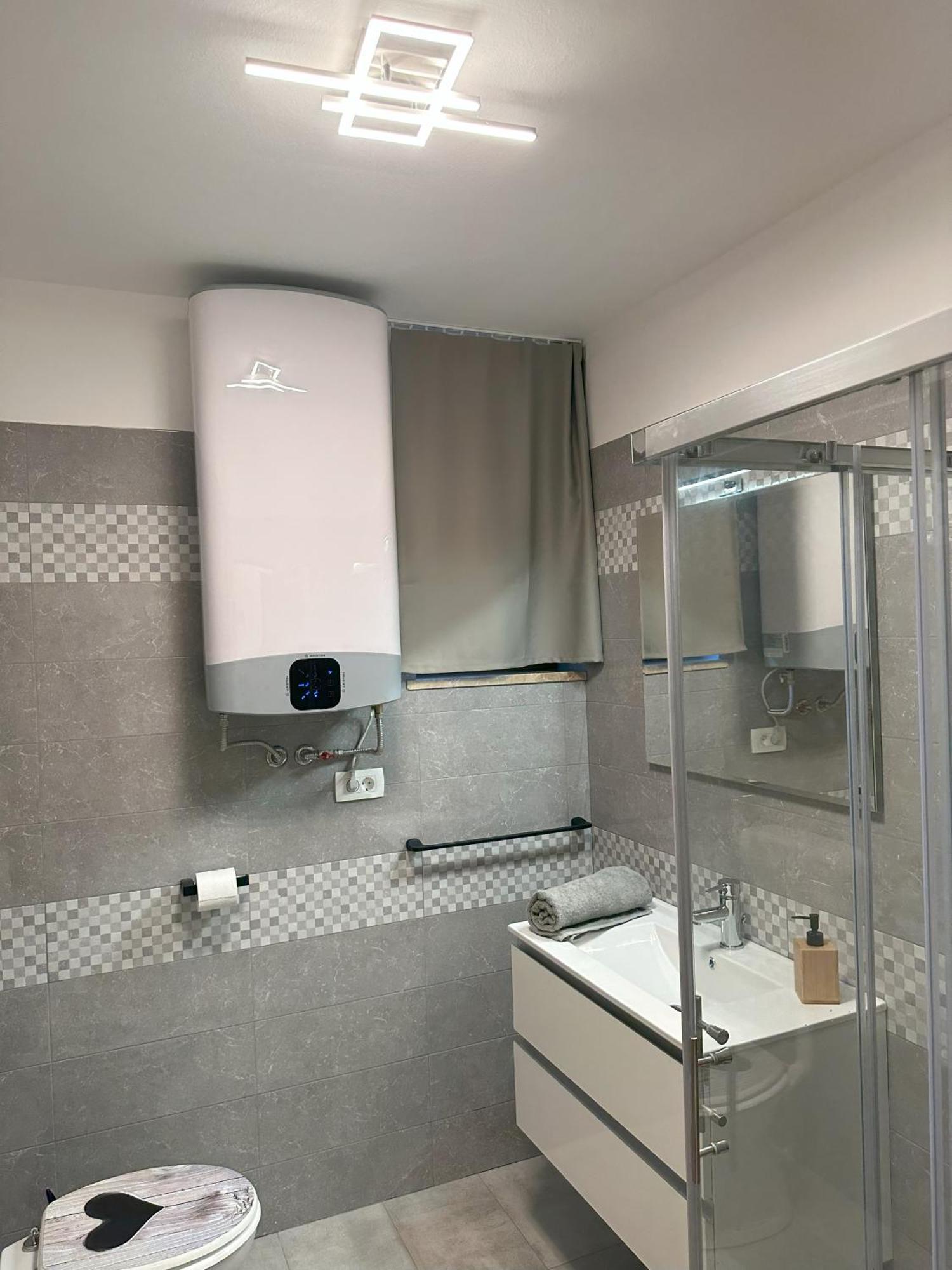 Apartma Anze Samec Dobravlje Exteriör bild