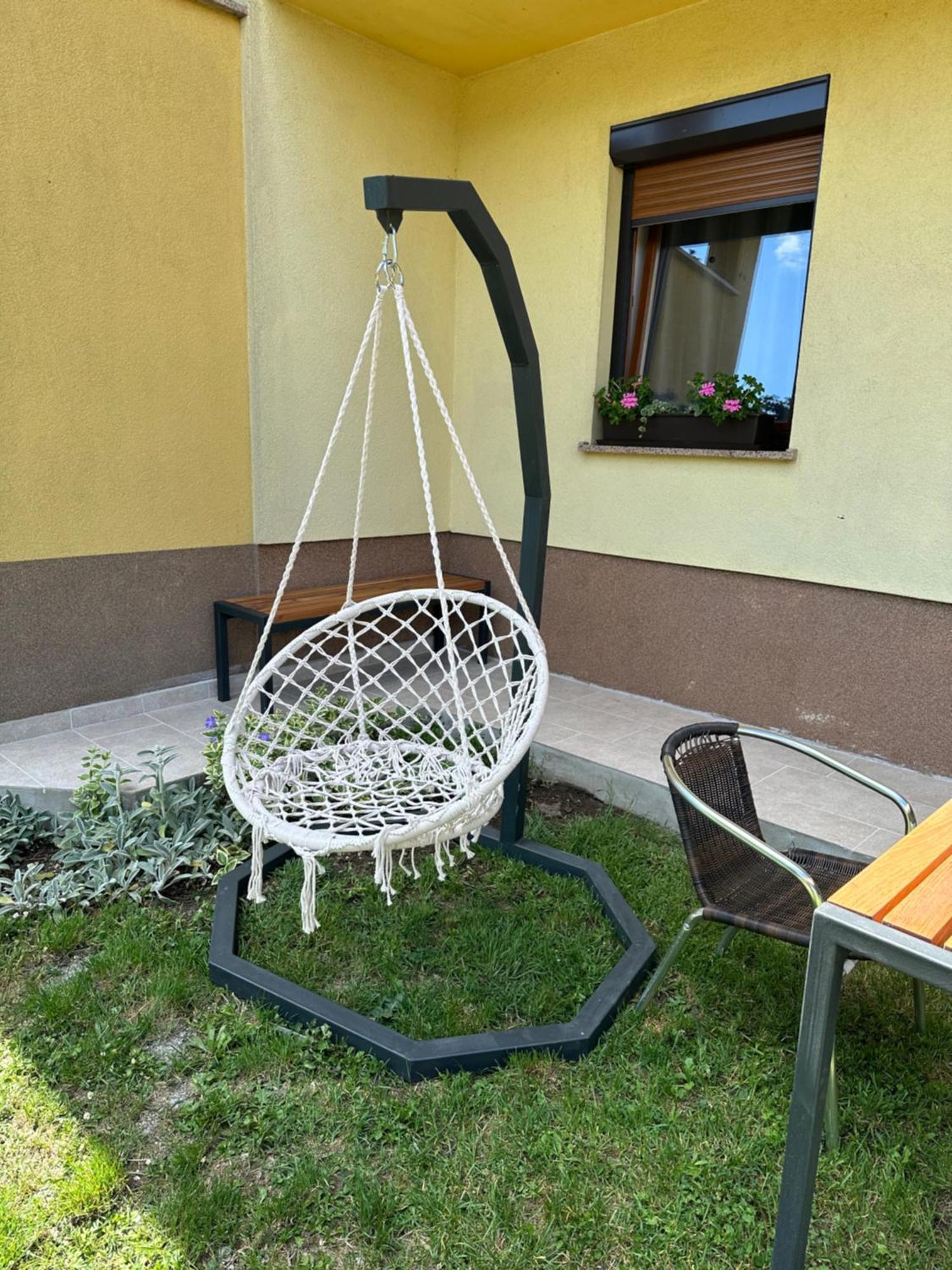 Apartma Anze Samec Dobravlje Exteriör bild